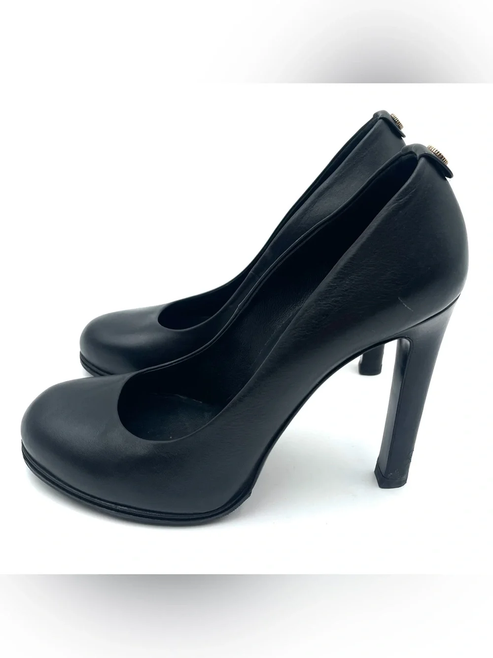 Gucci Black Round Toe Pumps Size 38